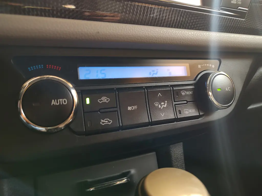 TOYOTA Corolla - Foto