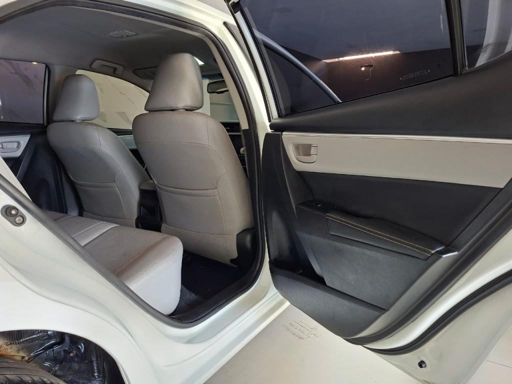 TOYOTA Corolla - Foto