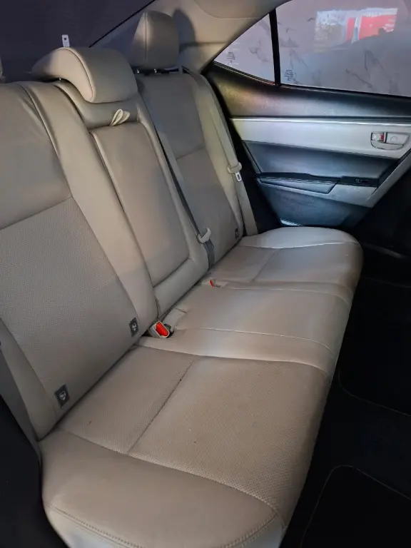 TOYOTA Corolla - Foto