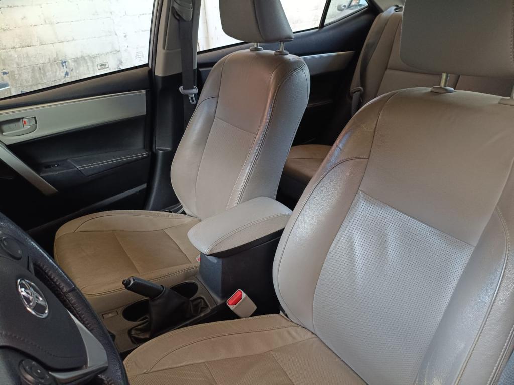 TOYOTA Corolla - Foto