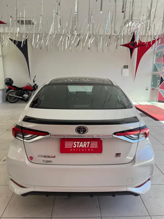 TOYOTA Corolla - Foto