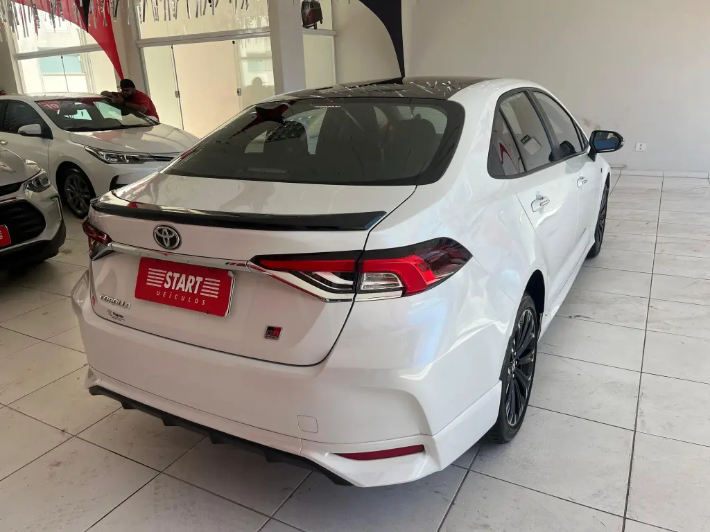 TOYOTA Corolla - Foto