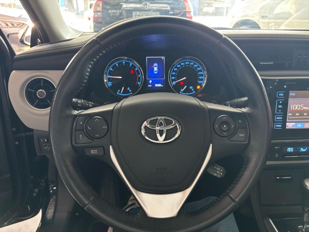 TOYOTA Corolla - Foto