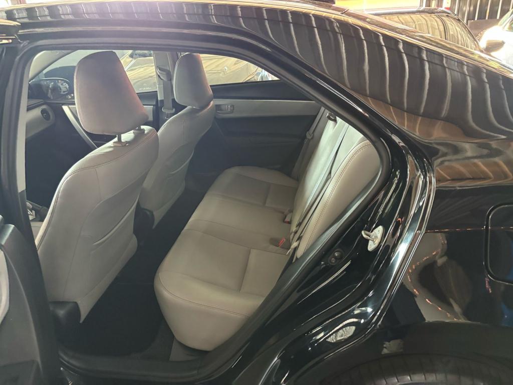 TOYOTA Corolla - Foto