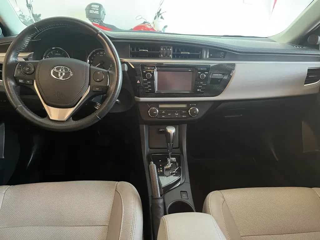 TOYOTA Corolla - Foto