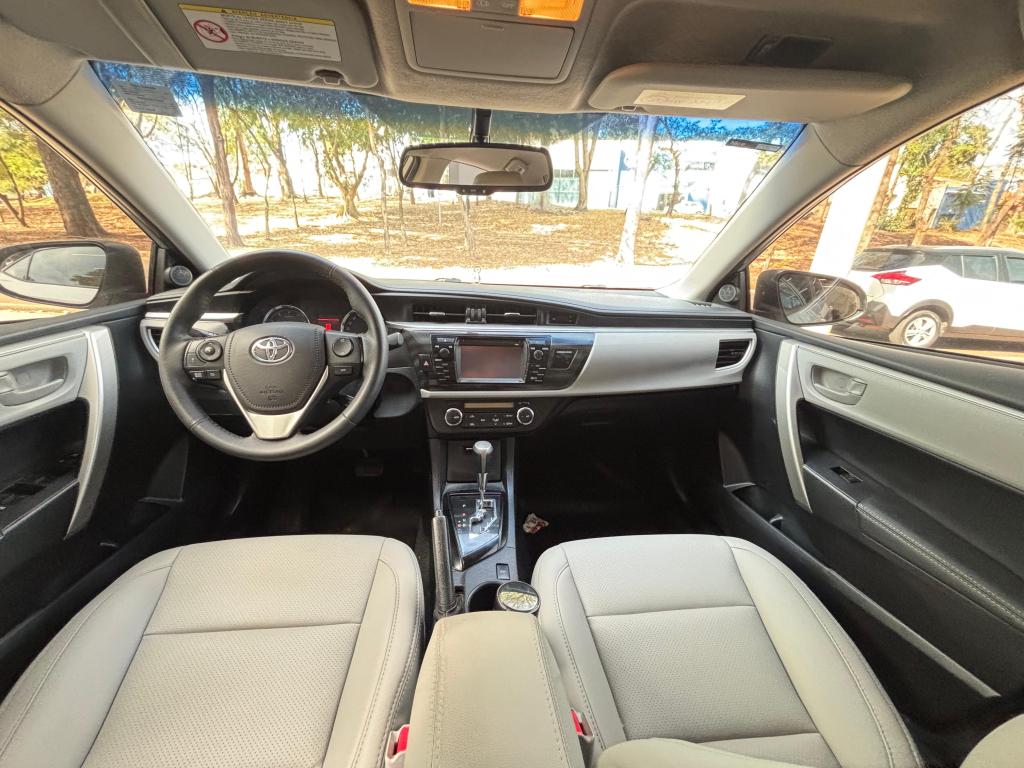 TOYOTA Corolla - Foto