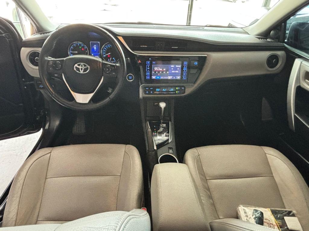 TOYOTA Corolla - Foto