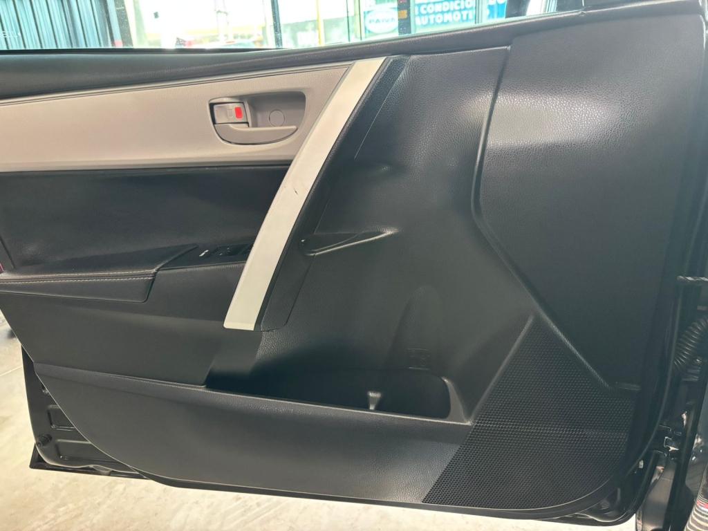 TOYOTA Corolla - Foto