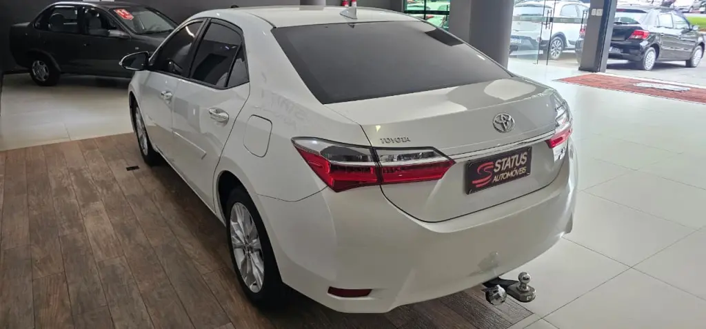 TOYOTA Corolla - Foto
