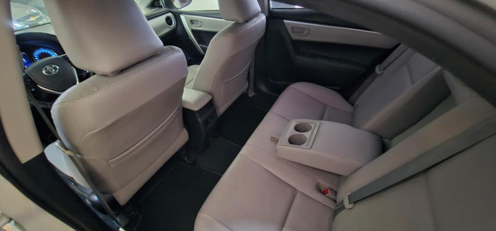 TOYOTA Corolla - Foto