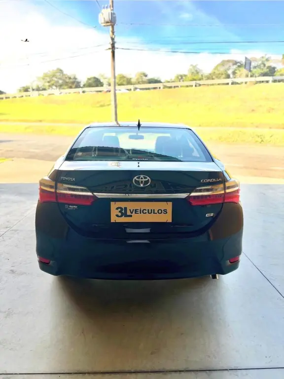 TOYOTA Corolla - Foto