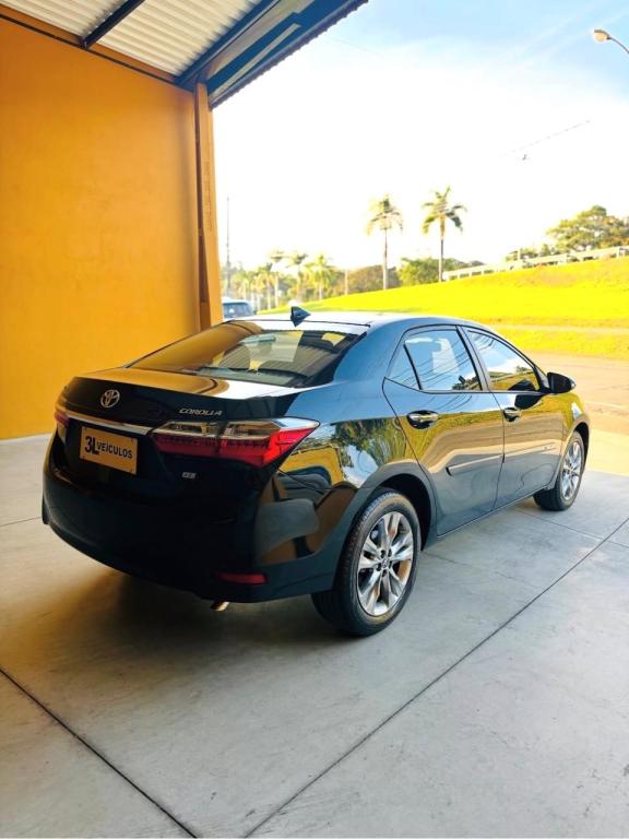 TOYOTA Corolla - Foto
