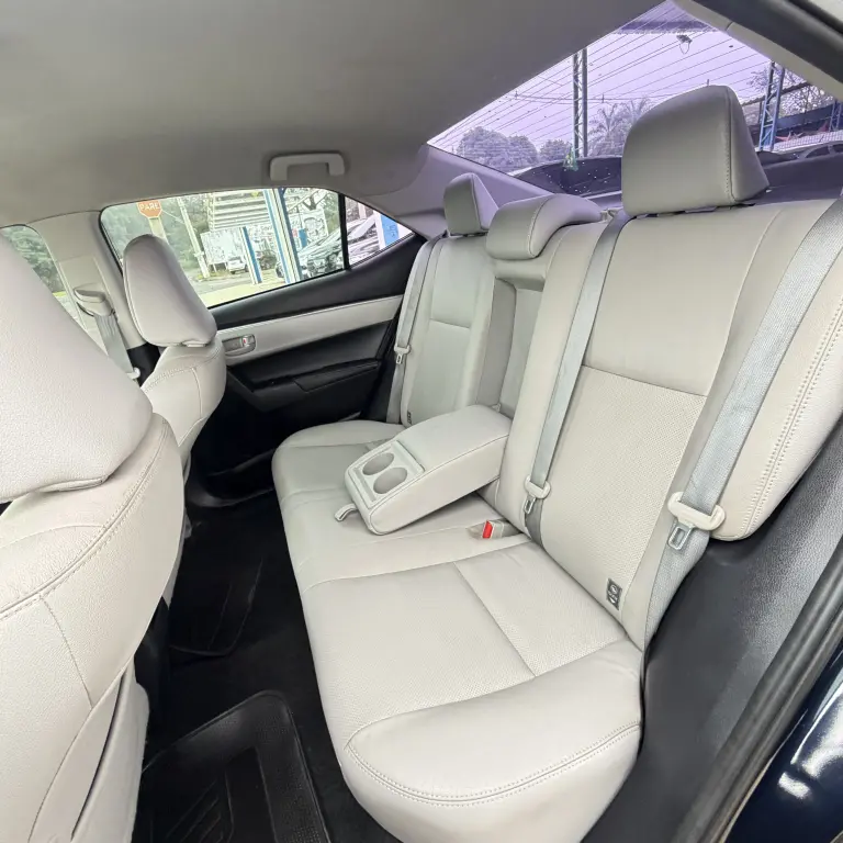 TOYOTA Corolla - Foto