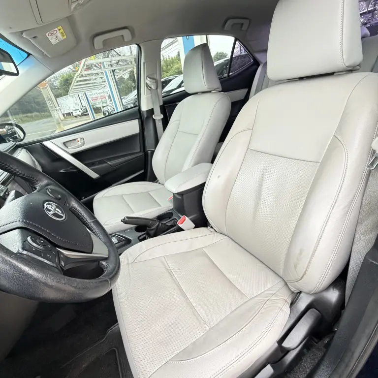 TOYOTA Corolla - Foto