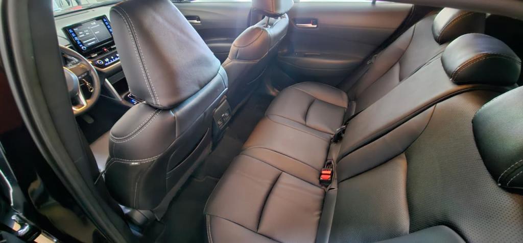 TOYOTA Corolla Cross - Foto