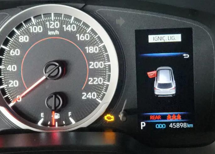 TOYOTA Corolla Cross - Foto