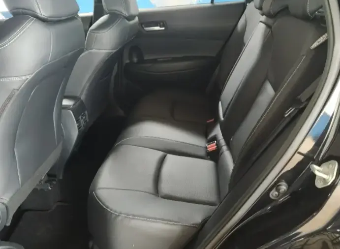 TOYOTA Corolla Cross - Foto