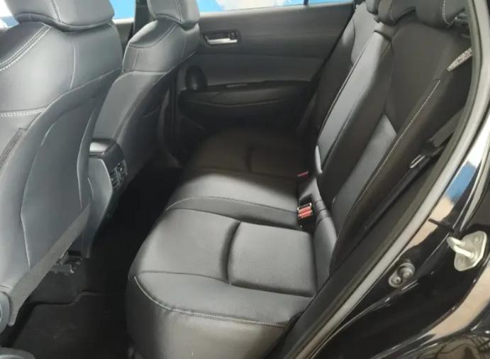TOYOTA Corolla Cross - Foto