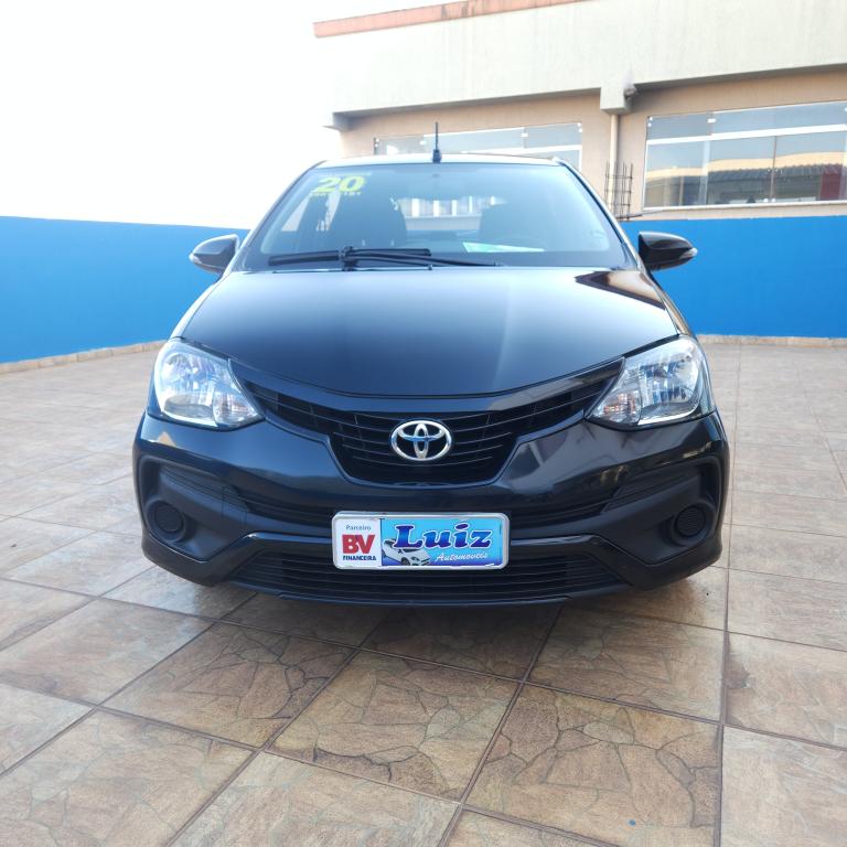 TOYOTA Etios Hatch - Foto