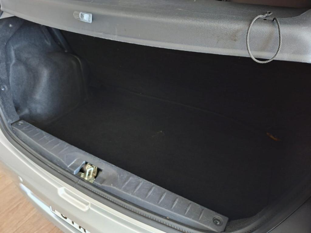 TOYOTA Etios Hatch - Foto