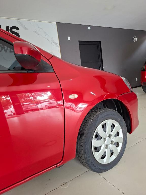 TOYOTA Etios Hatch - Foto