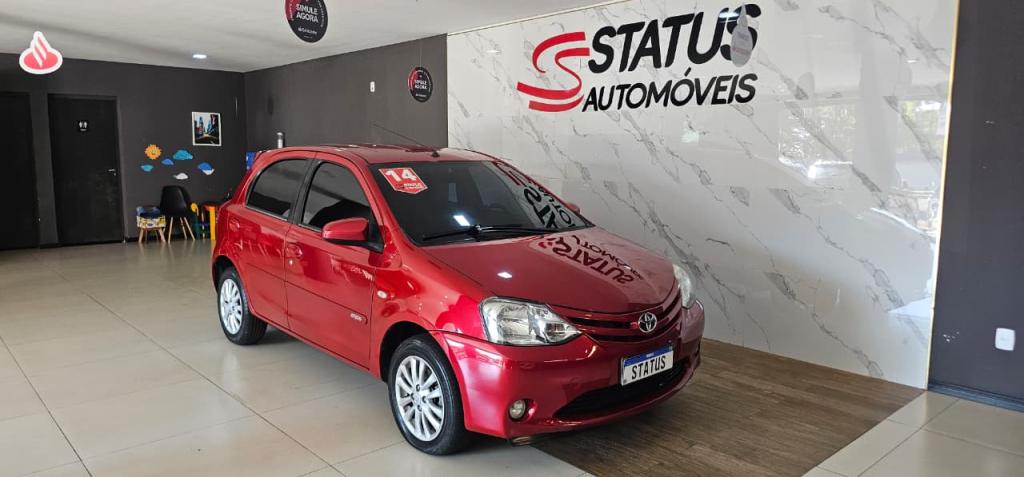 TOYOTA Etios Hatch - Foto