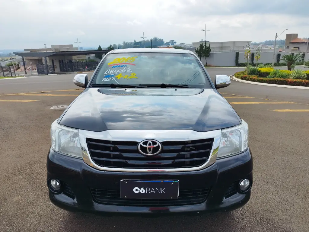 TOYOTA Hilux Caminhonete - Foto