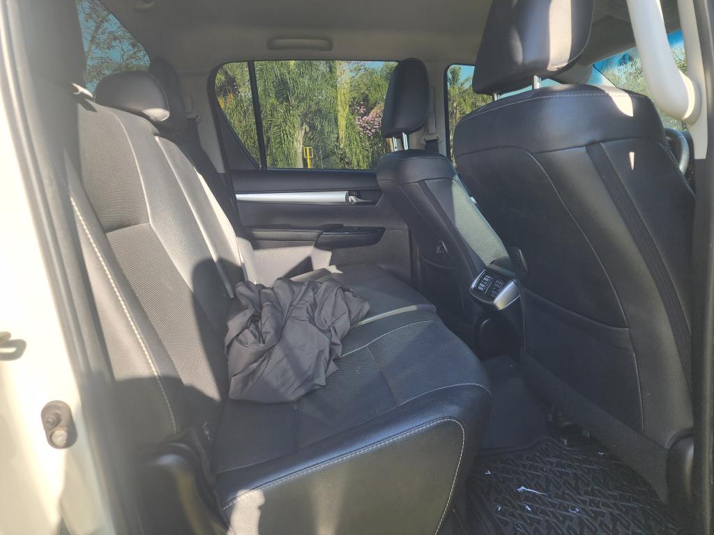 TOYOTA Hilux Caminhonete - Foto