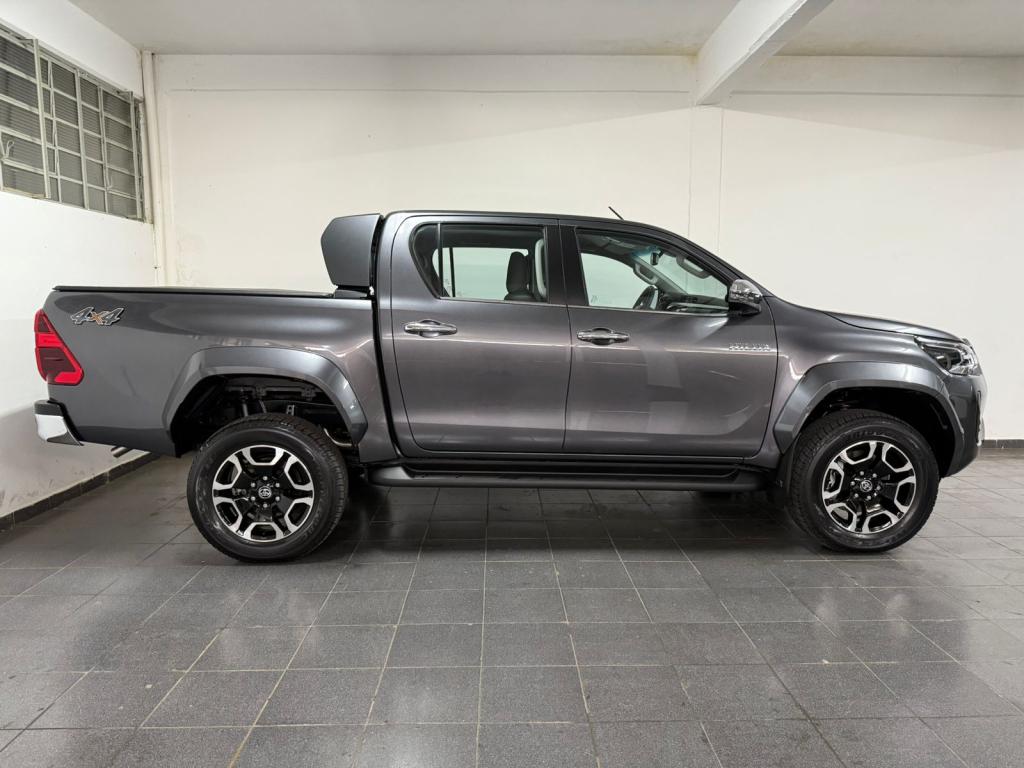 TOYOTA Hilux Caminhonete - Foto