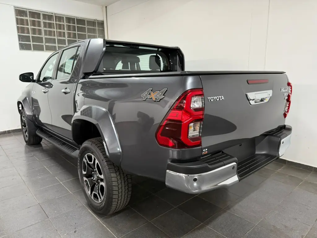 TOYOTA Hilux Caminhonete - Foto