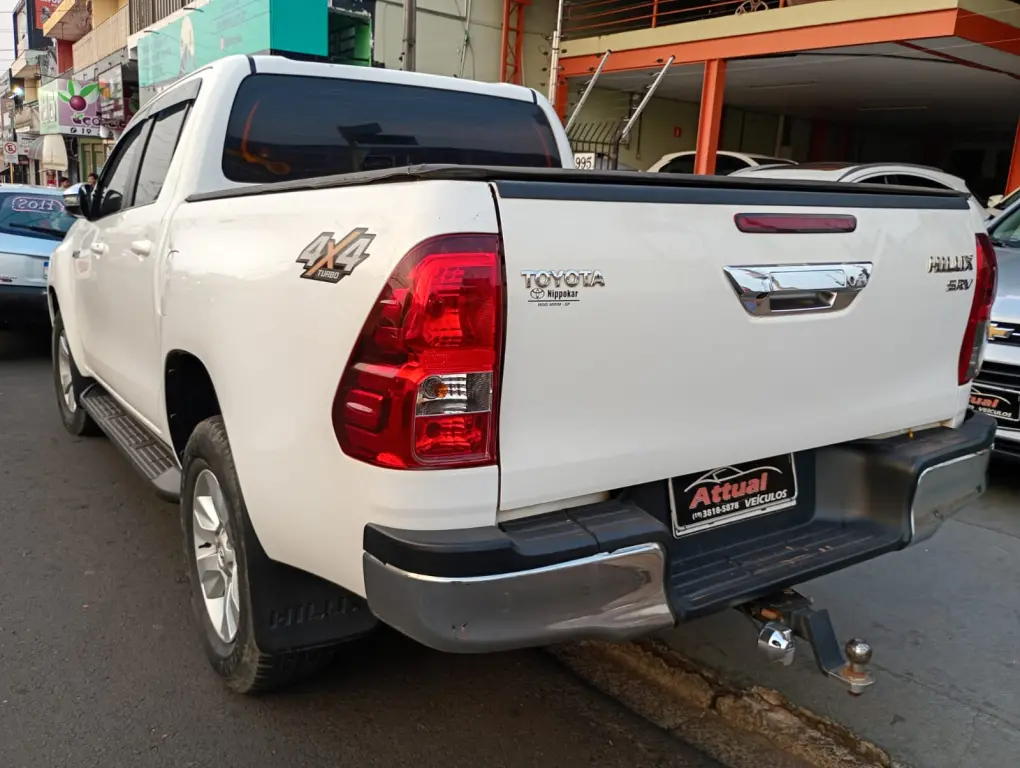 TOYOTA Hilux Caminhonete - Foto