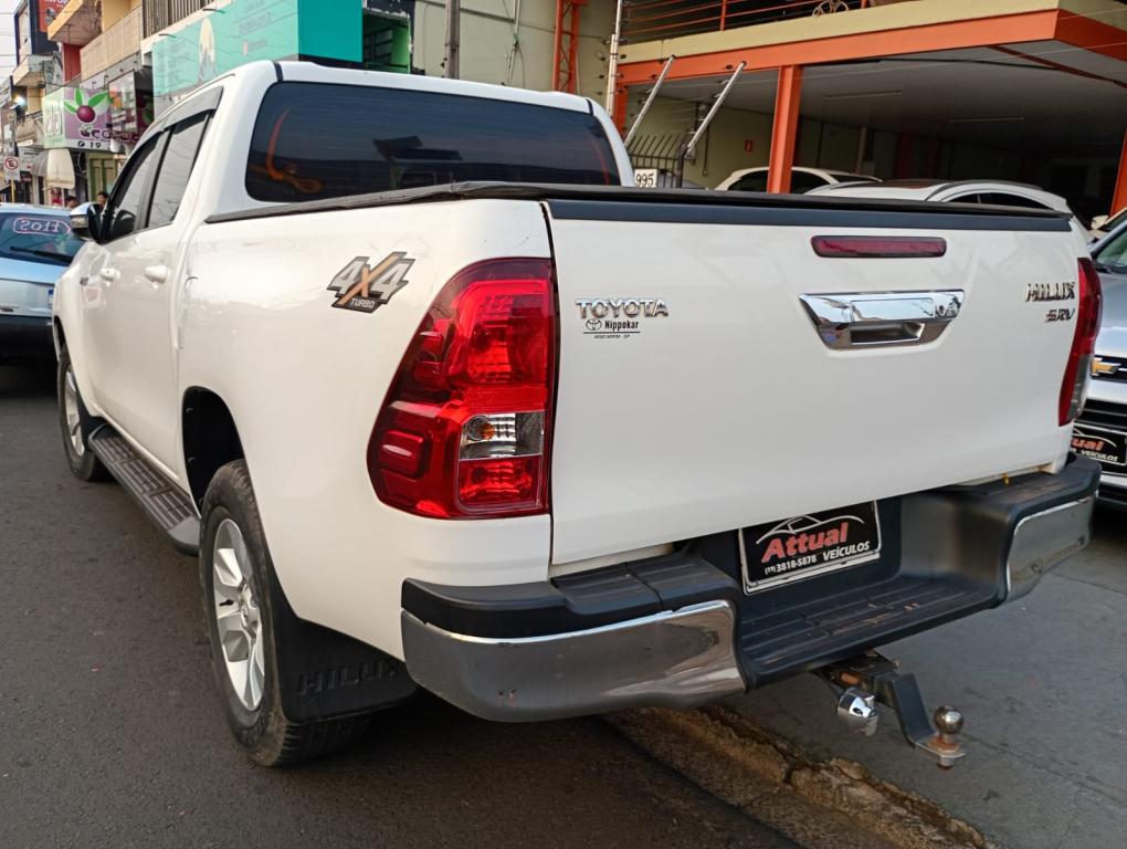 TOYOTA Hilux Caminhonete - Foto