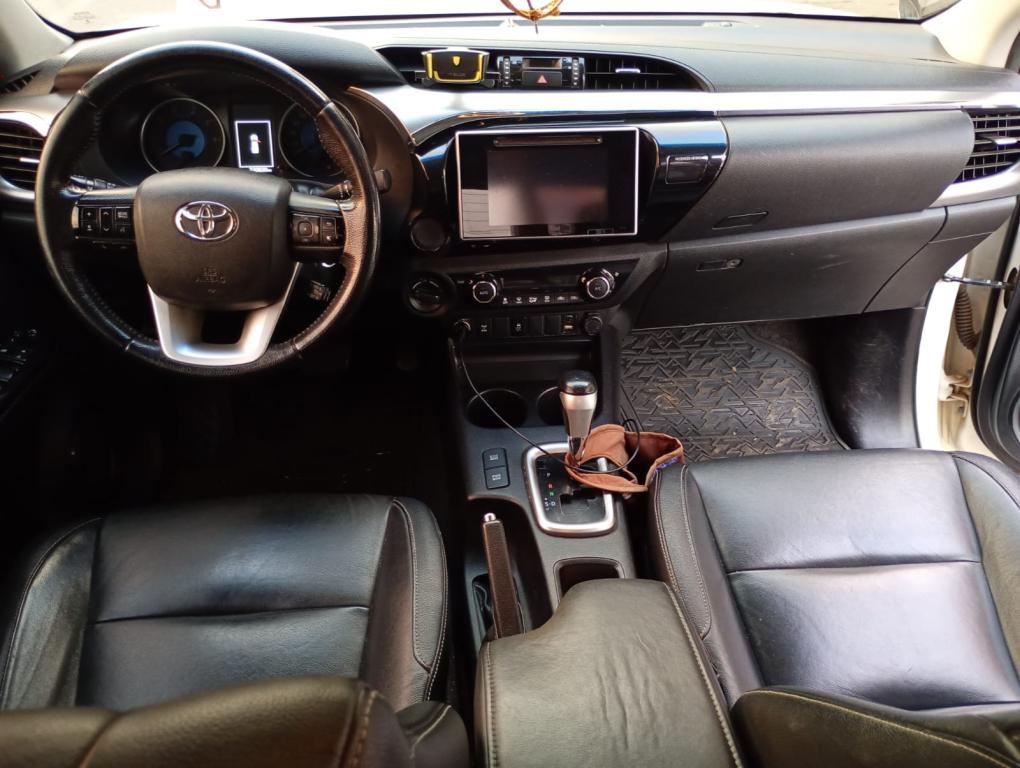 TOYOTA Hilux Caminhonete - Foto