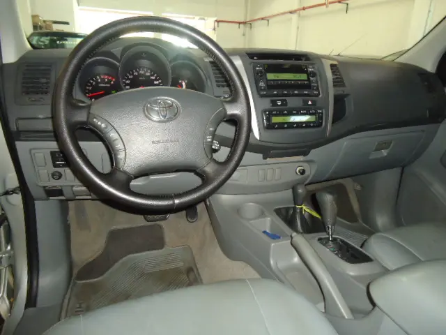 TOYOTA Hilux Caminhonete - Foto