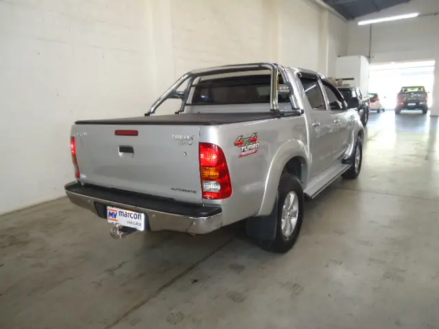 TOYOTA Hilux Caminhonete - Foto