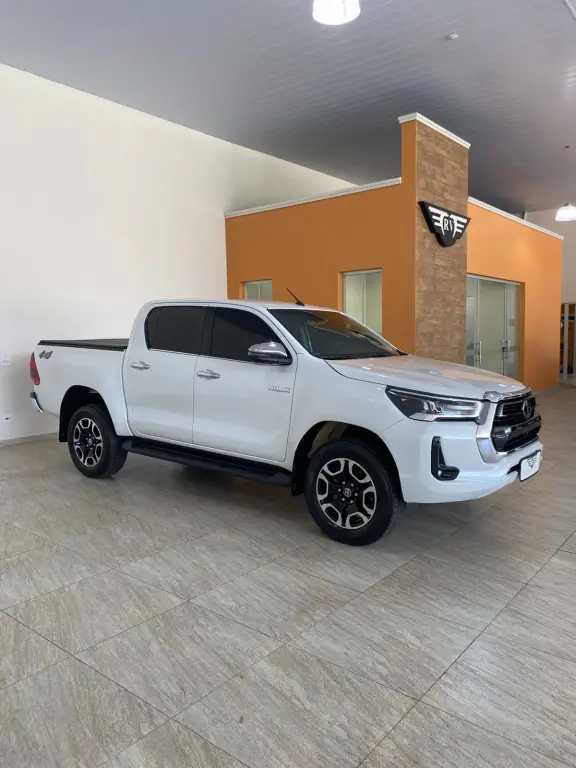 TOYOTA Hilux Caminhonete - Foto