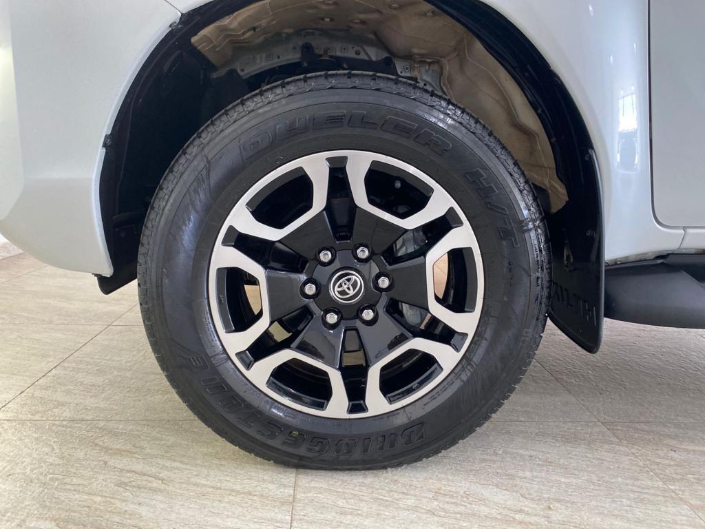 TOYOTA Hilux Caminhonete - Foto