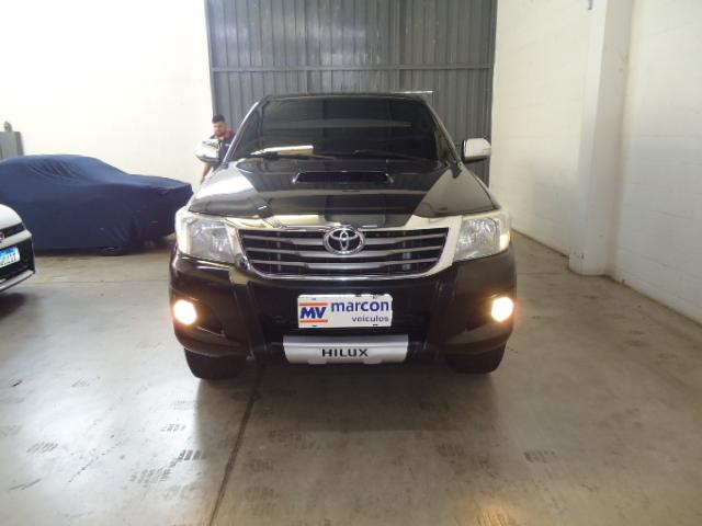 TOYOTA Hilux Caminhonete
