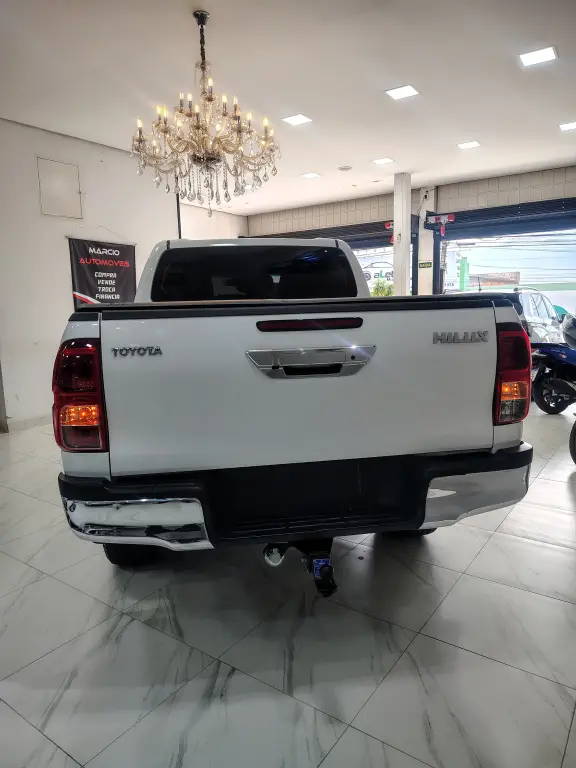 TOYOTA Hilux Caminhonete - Foto