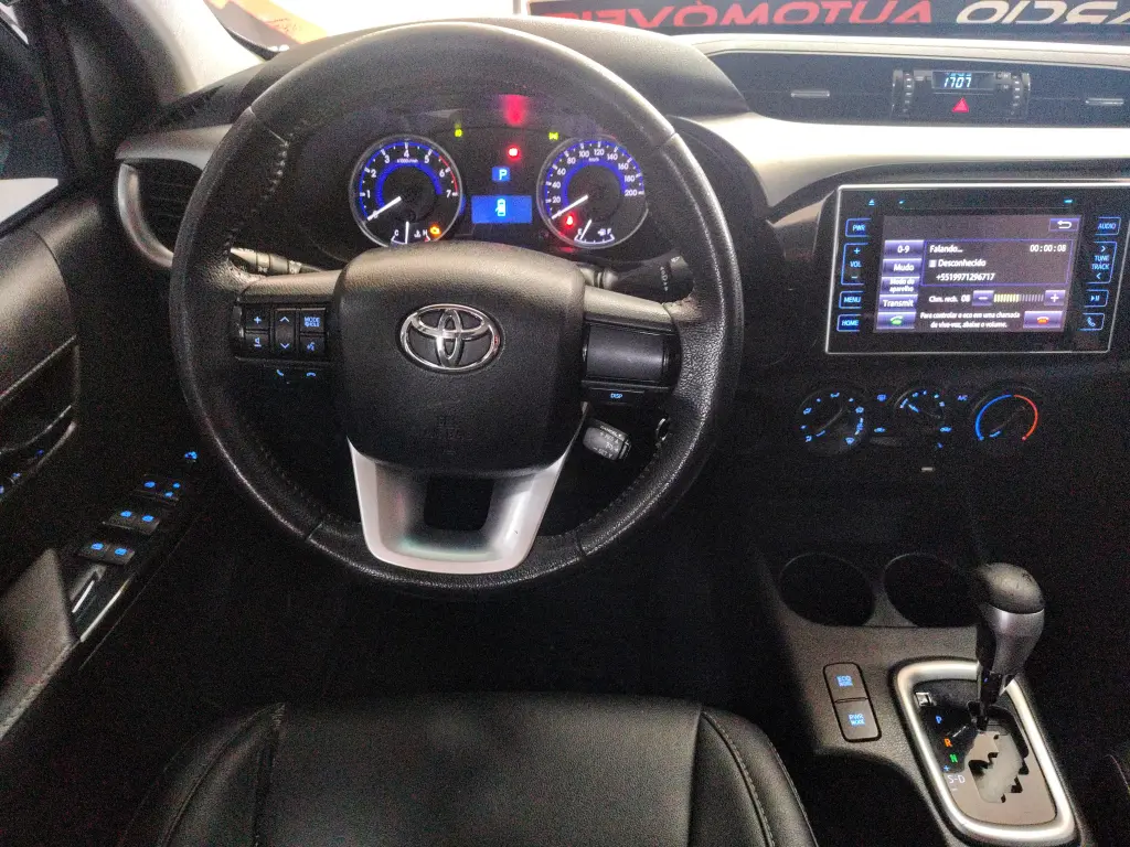 TOYOTA Hilux Caminhonete - Foto