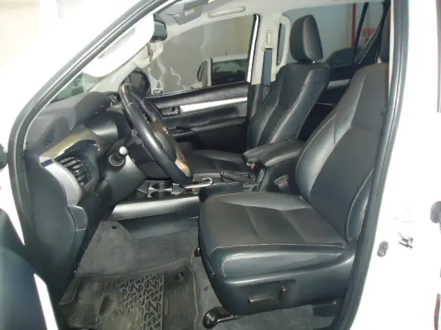 TOYOTA Hilux Caminhonete - Foto