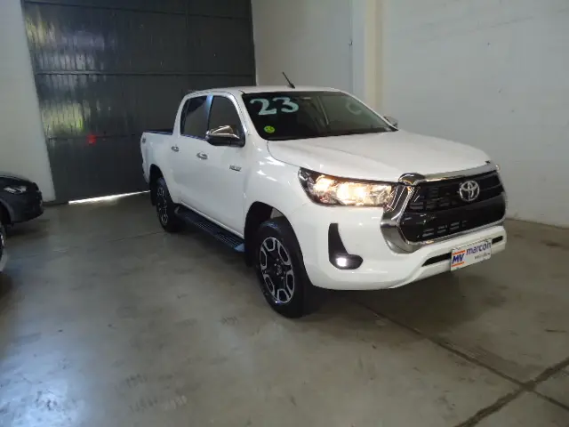 TOYOTA Hilux Caminhonete - Foto