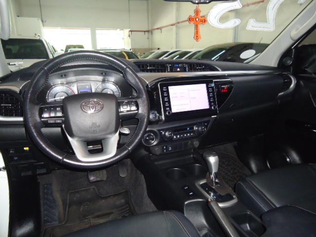 TOYOTA Hilux Caminhonete - Foto