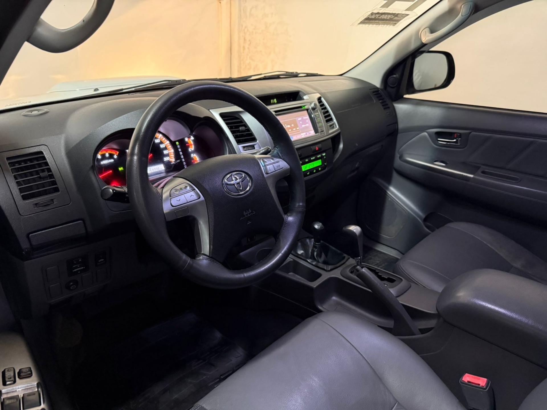 TOYOTA Hilux Caminhonete - Foto