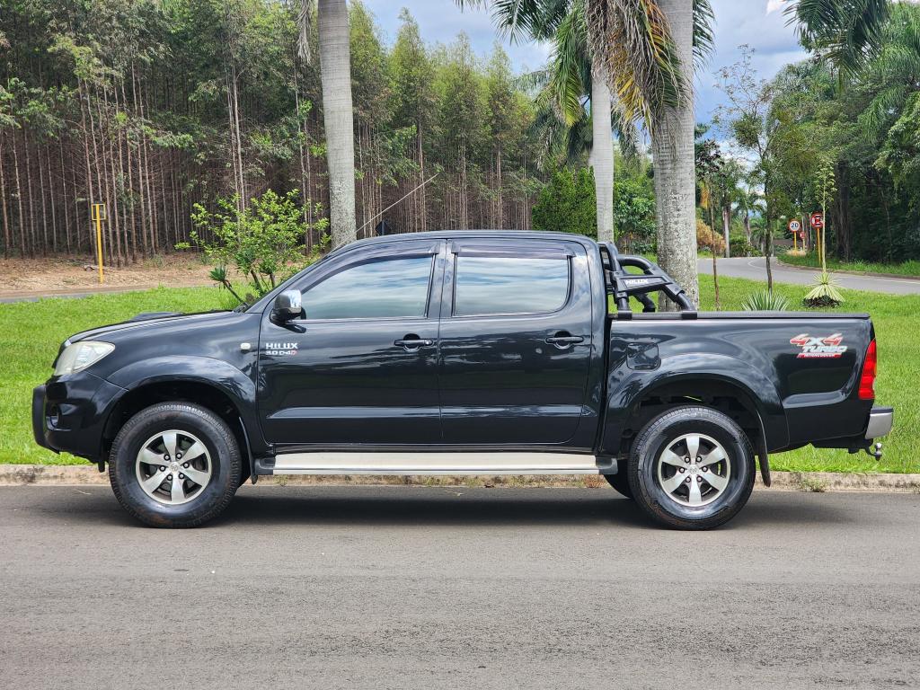 TOYOTA Hilux Caminhonete - Foto