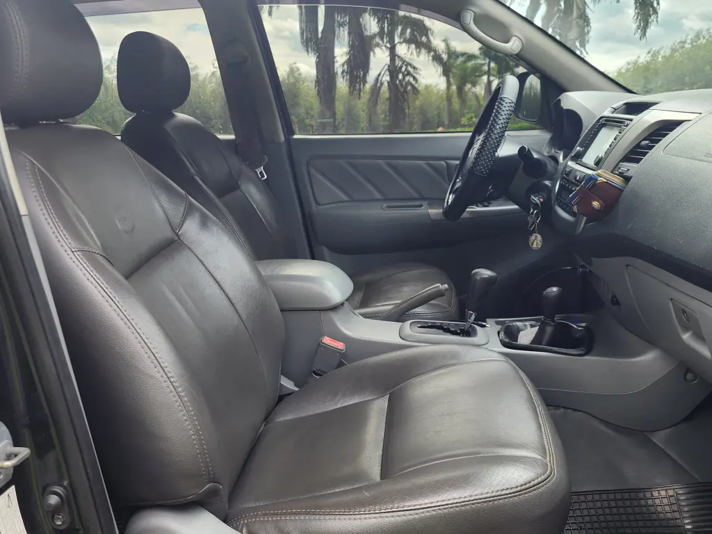 TOYOTA Hilux Caminhonete - Foto