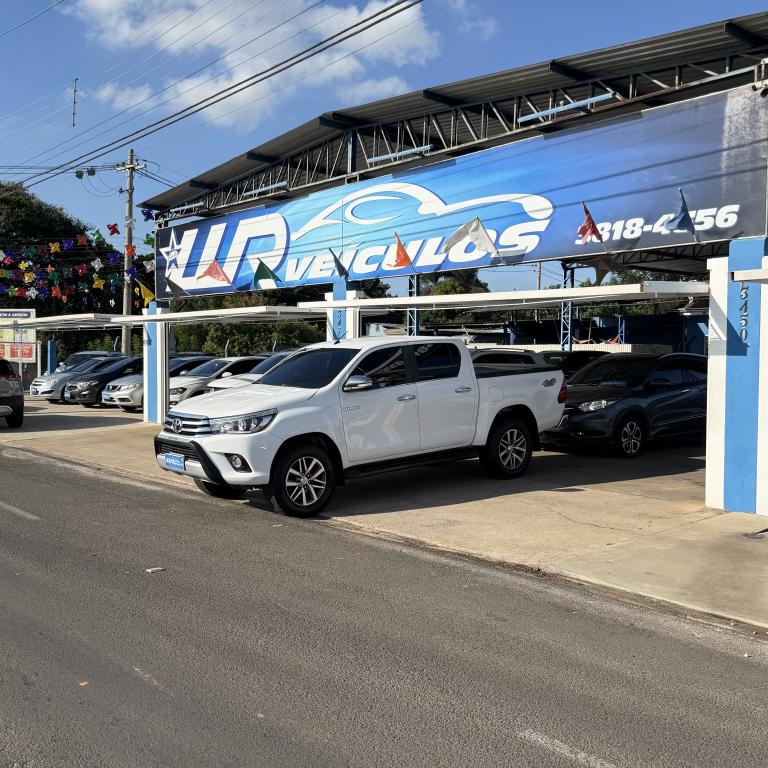 TOYOTA Hilux Caminhonete