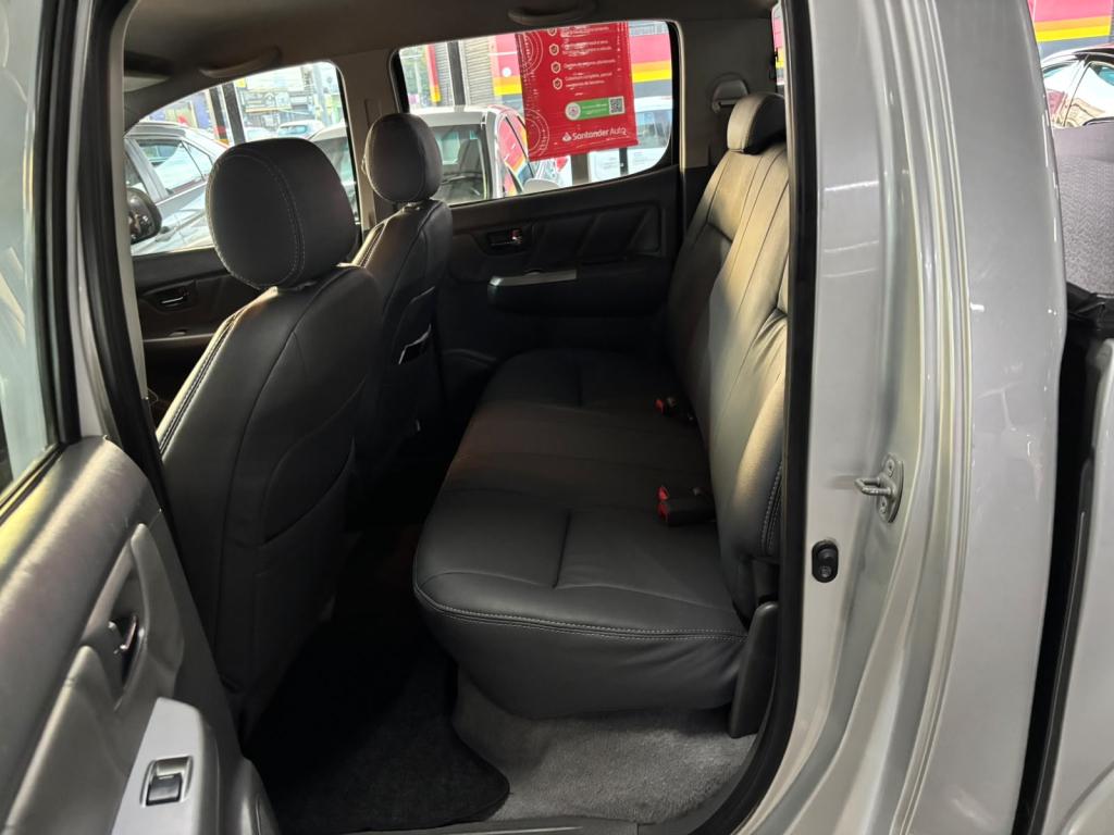 TOYOTA Hilux Caminhonete - Foto