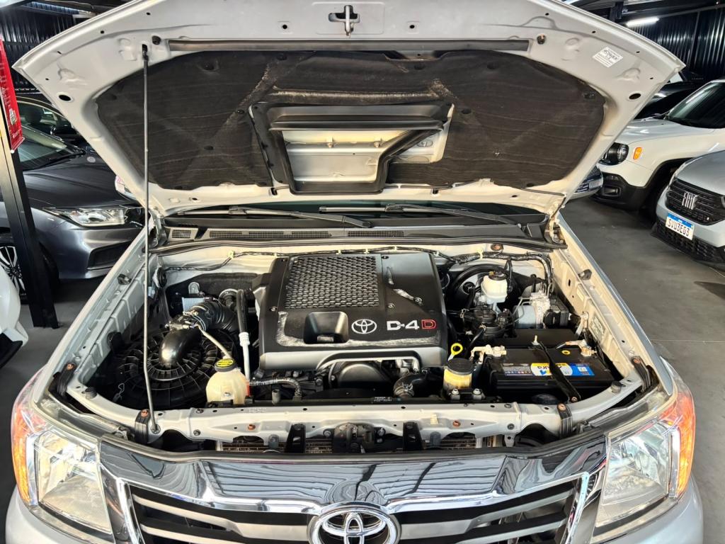 TOYOTA Hilux Caminhonete - Foto