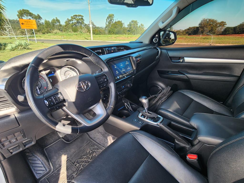 TOYOTA Hilux Caminhonete - Foto